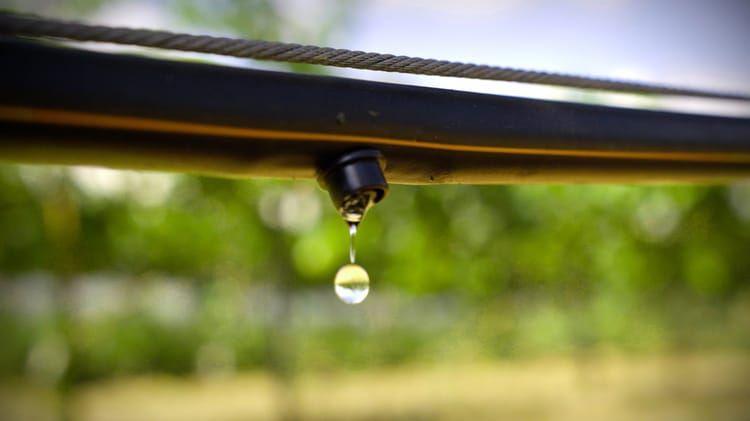 Ligne de goutteurs hybride